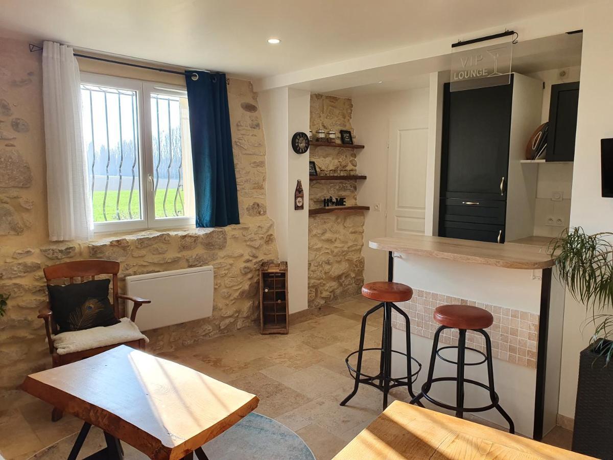 Maison Au Calme En Campagne Climatisee Caderousse