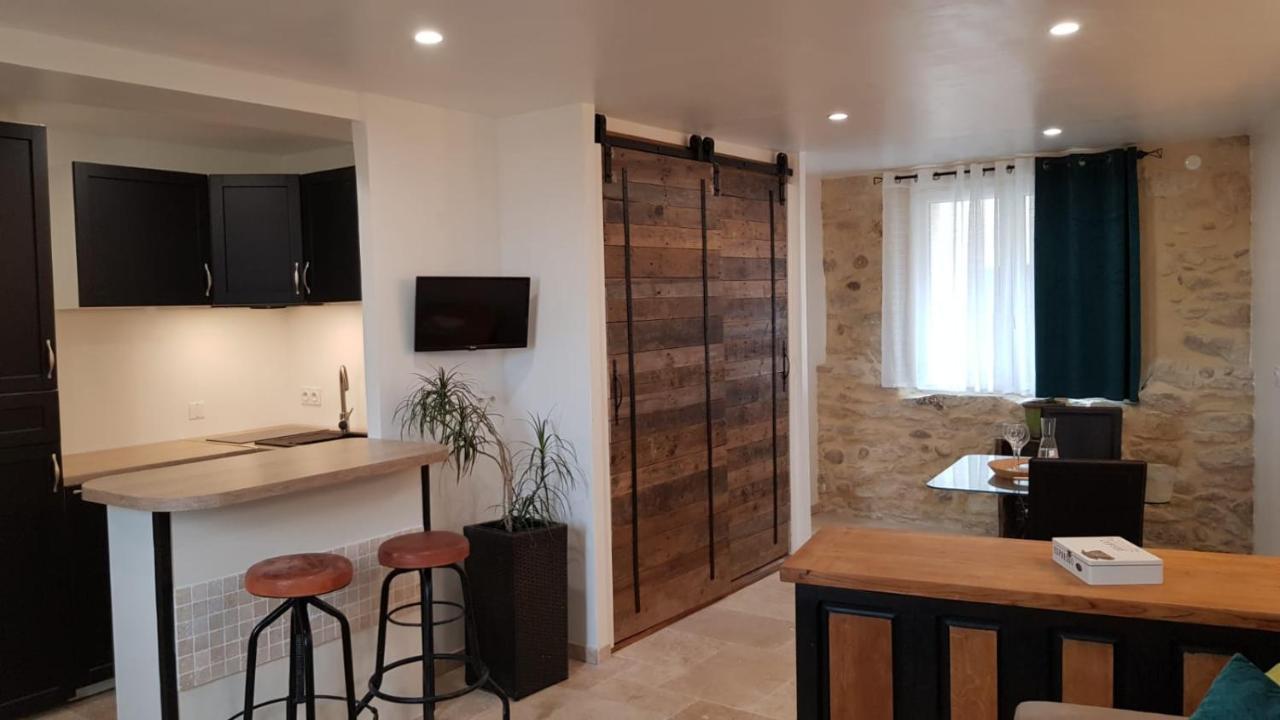 Appartement Maison Au Calme En Campagne Climatisee Caderousse